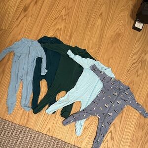 Kyte BABY 0-3 zippered footie bundle of 5